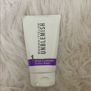UNBLEMISHED Face Wash